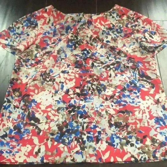 🌸4/$30🌸J.CREW | Floral super soft t-shirt - Picture 2 of 8